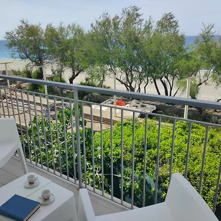 Incatevole Sul Mare Apartamento